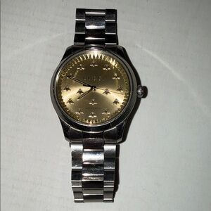 Gucci Metallic Bee Motif Watch